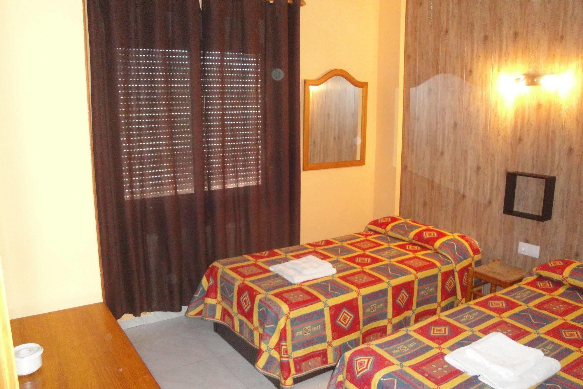Hostal Cristina Denia Εξωτερικό φωτογραφία